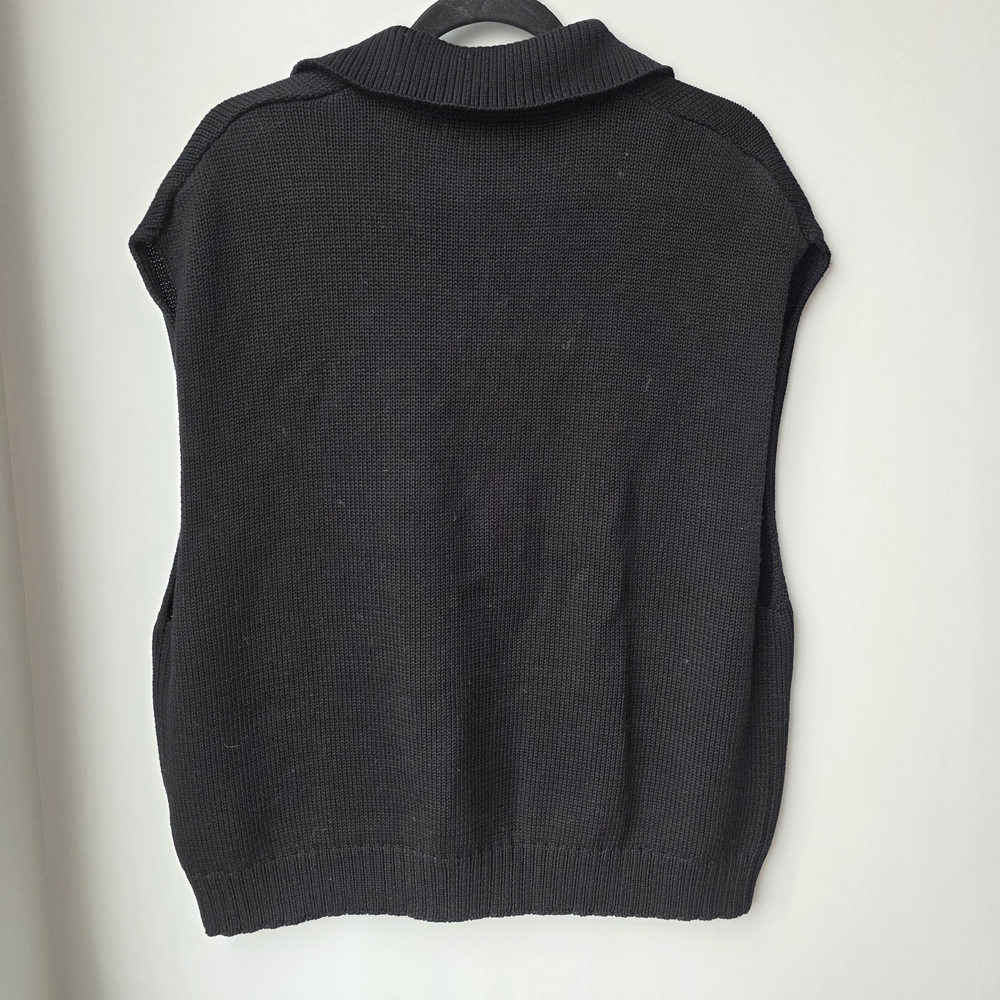 ZARA Knit Sleeveless Sweater Vest Black Size M Collared Minimalist Layering Top - Picture 7 of 12